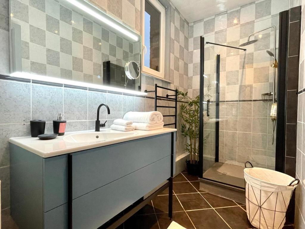Suites Mana - La Perle Des Isles , Superbe Maison Art Deco Avec Balneotherapie Rethel Exterior photo